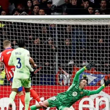 موعد مباراة برشلونة ضد أتلتيكو مدريد في الدوري الإسباني والقنوات الناقلة للمواجهة